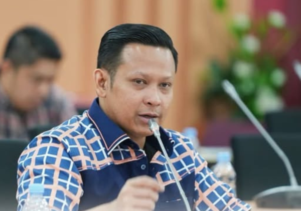 Pansus DPRD Provinsi Riau Percepatan Pembahasan LKPJ Kepala Daerah 2025
