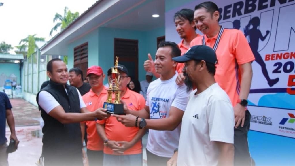 DPRD Provinsi Riau Dukung Gaya Hidup Sehat Melalui Berbenah Run 5K di Bengkalis
