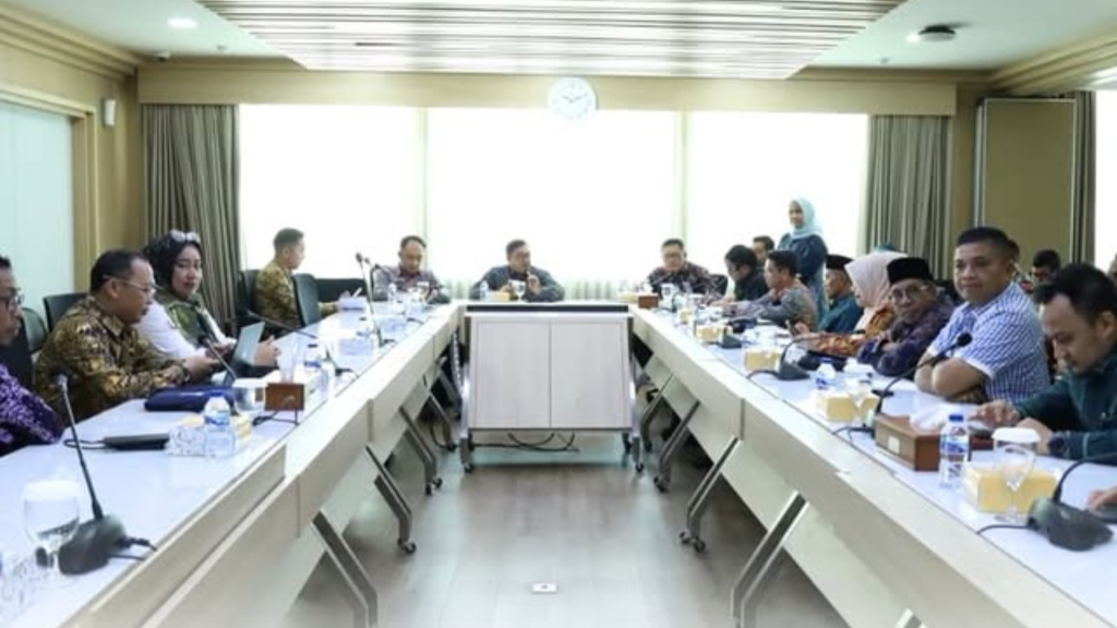 Pansus DPRD Provinsi Riau Studi Komparatif Ke Bank BJB Bahas Penyertaan Modal BUMD