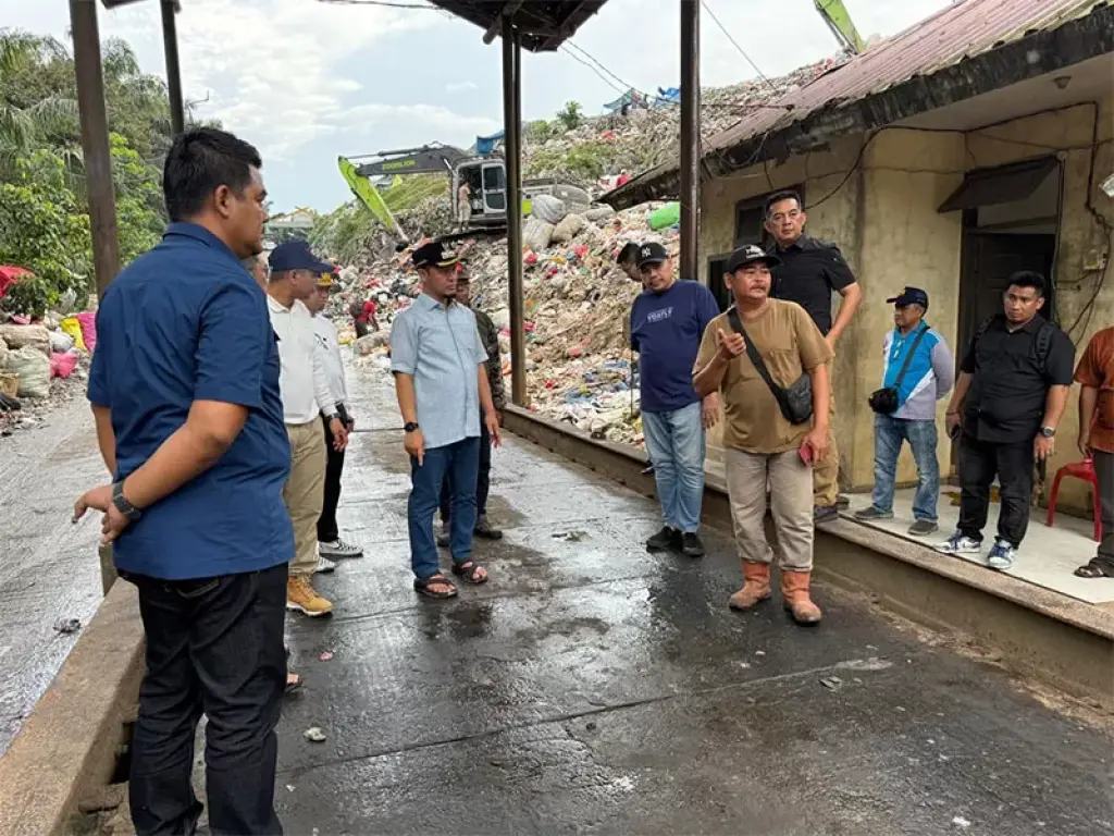 Wali Kota Pekanbaru Desak PT EPP Maksimalkan Pengangkutan Sampah ke TPA