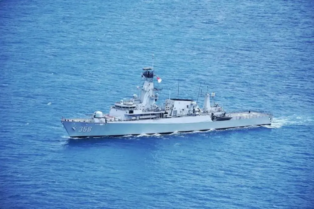 TNI AL Buru Kapal Ikan Asing di Laut Natuna Utara Usai Laporan Nelayan