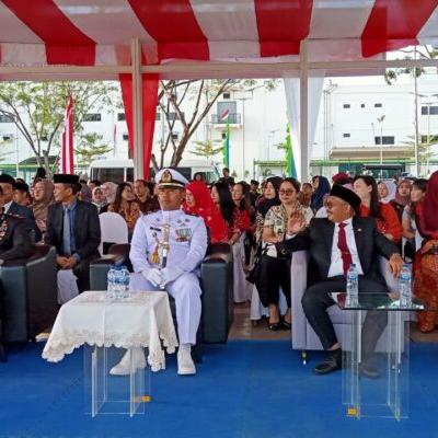 Semangat Nasionalisme, Sekretaris DPRD Komisi I Batam Bersama Pekerja Hadiri Upacara HUT RI ke-80 di Batamindo