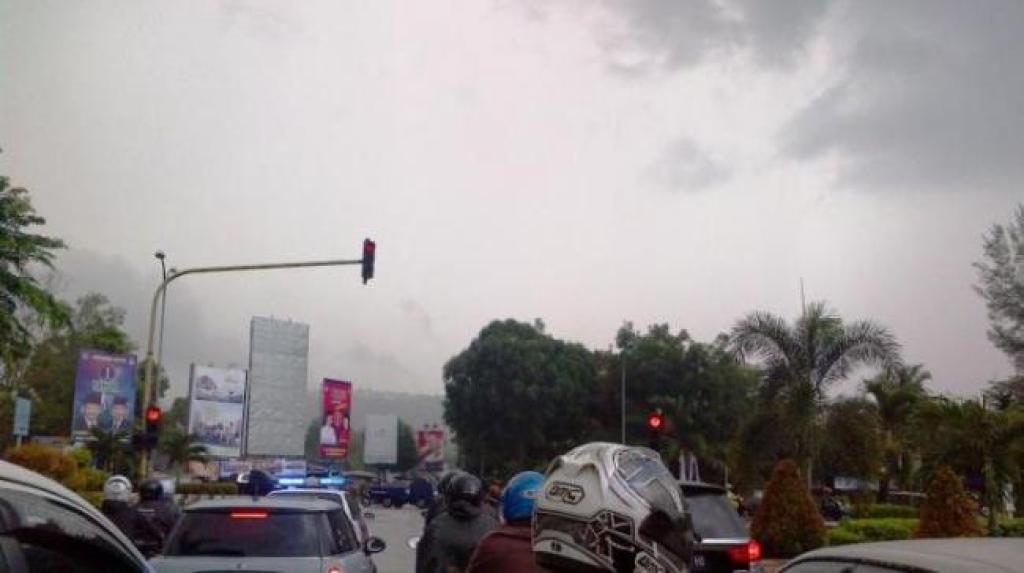 BMKG Prediksi Hujan Disertai Petir dan Angin Kencang di Kepri Hari Ini
