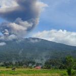 Gunung Marapi Sumbar Meletus Lagi: Warga Diminta Waspada Terhadap Lahar dan Hujan Abu