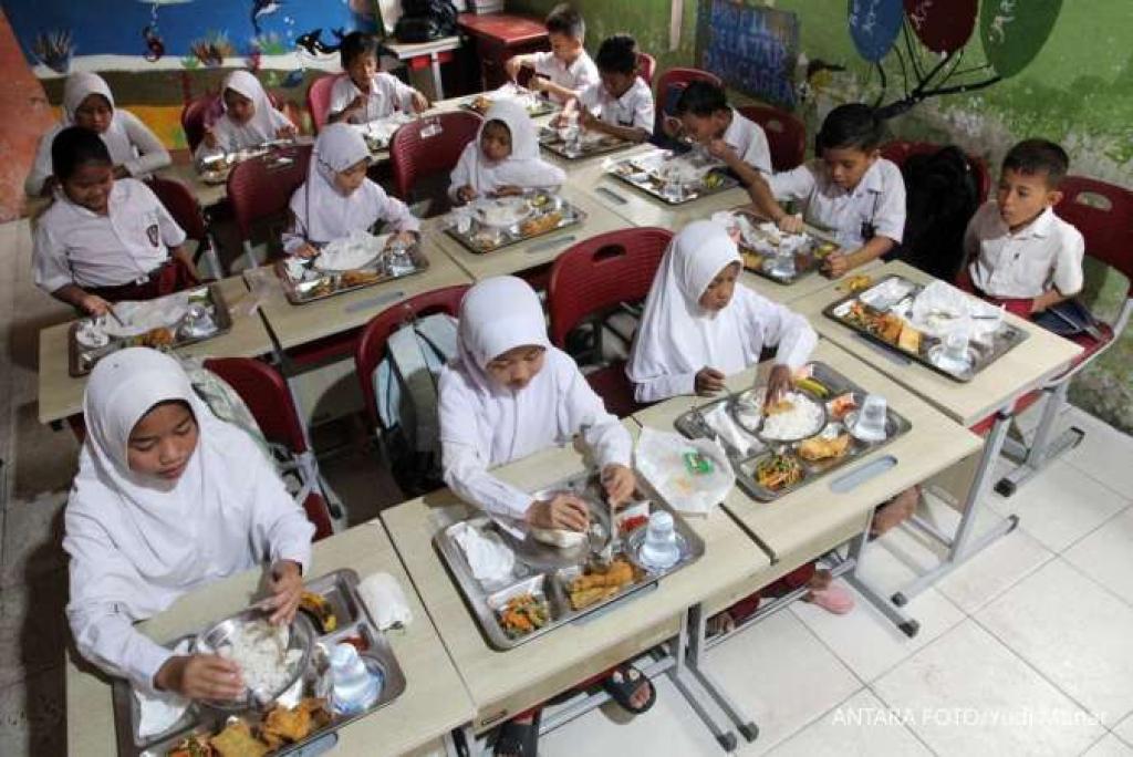 Pemko Batam Tetap Salurkan MBG Selama Ramadhan, Siswa Dapat Makanan Kering untuk Berbuka