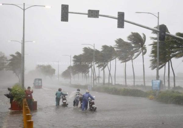 Cuaca Riau Hari Ini: Waspada Hujan Lebat Disertai Petir dan Angin Kencang