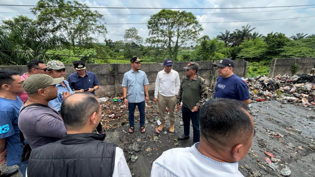 Sidak TPS Liar, Wali Kota Pekanbaru Instruksikan Pengangkutan Sampah Segera