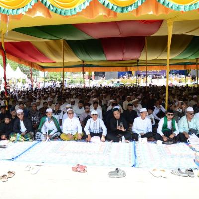 Ribuan Warga Inhil Hadiri Acara Gema Muharram Bersama UAS dan Gubri