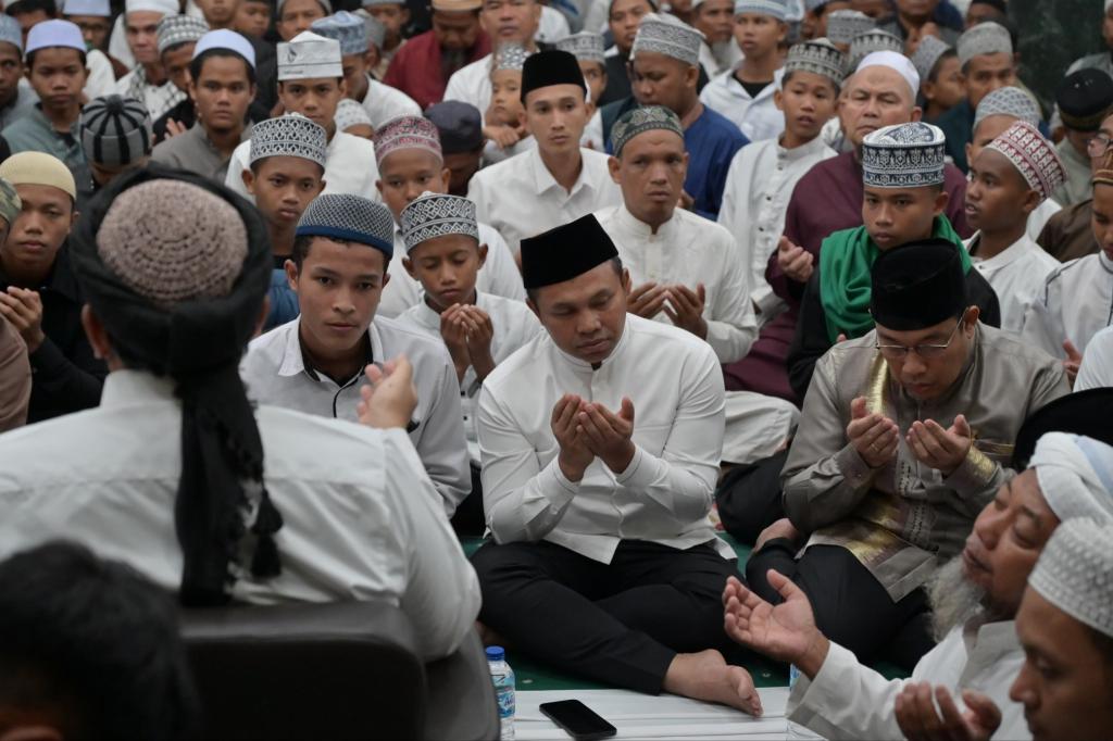Gubri Ikuti Sholat Ghaib dan Doa Bersama Komunitas Ojol Riau, Harapkan Riau Tetap Kondusif