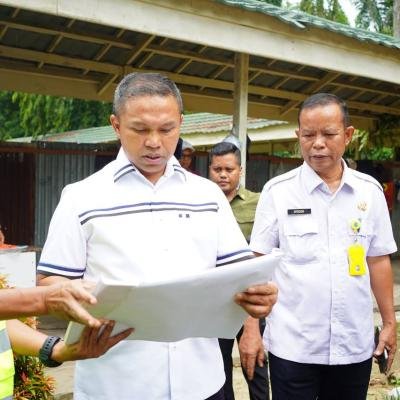 Gubernur Riau Tinjau Pembangunan Asrama Siswa SMA Plus dan RKB SMAN 15