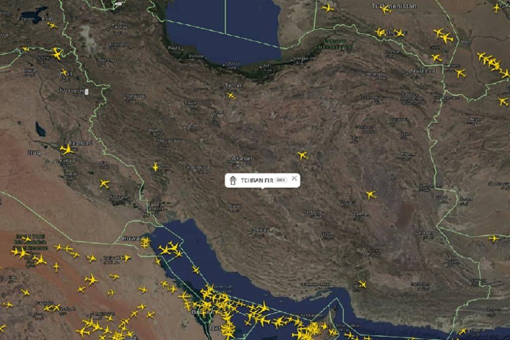 Iran Tutup Ruang Udara, Maskapai Dunia Mulai Putar Arah