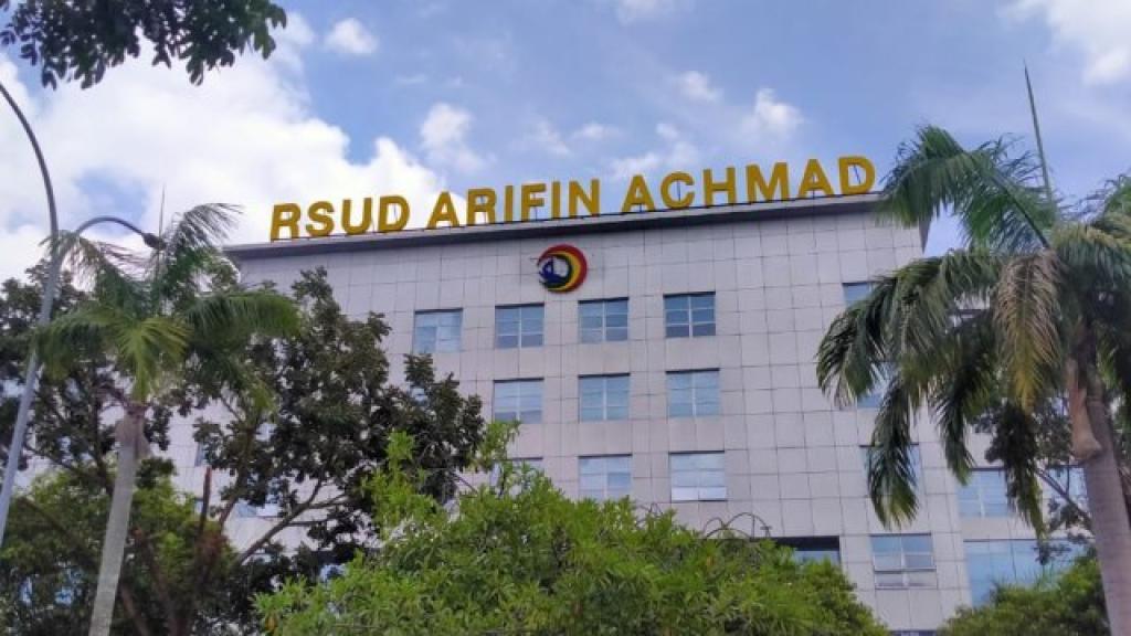 Kunjungan Pasien Meningkat, RSUD Arifin Achmad Akan Rekrut 94 Tenaga Kesehatan