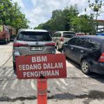 Antrean Panjang BBM Kembali Terjadi di Pekanbaru, Warga Keluhkan Stok Tersendat