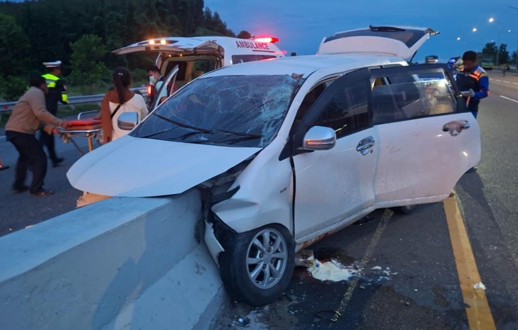 Microsleep di Tol Permai, Dua Penumpang Avanza Tewas