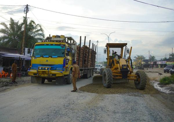 Pemprov Riau Gandeng Arara Abadi dan PHR Perbaiki Ruas Jalan Minas–Tualang Timur