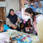 Selvi Gibran Tekankan Pentingnya Sosialisasi Imunisasi Saat Kunjungi RSUD Arifin Achmad