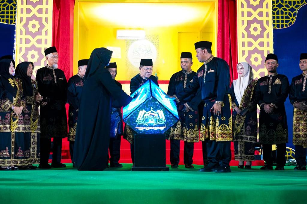 Pembukaan MTQ XLIV Riau Meriah, Plt Gubri Targetkan Lahir Qari dan Qariah Terbaik
