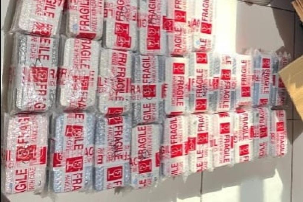 Bea Cukai Bengkalis Gagalkan Penyelundupan 652 iPhone Bekas dari Malaysia