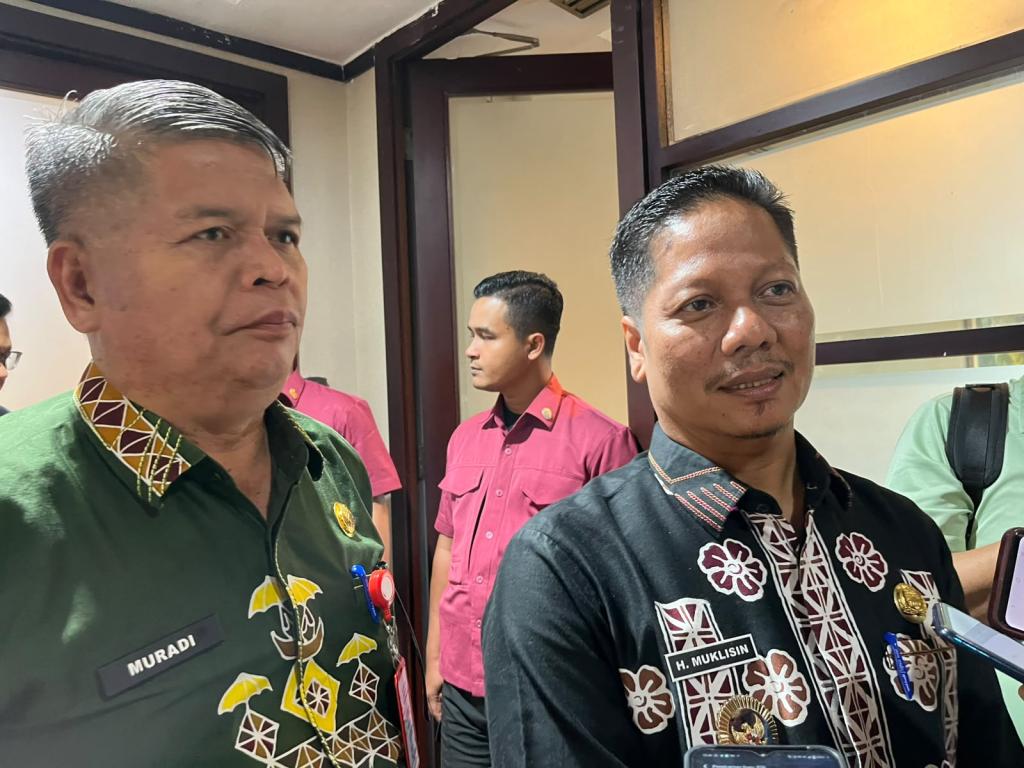 Gantikan Zulkarnain, Plt Bupati Kuansing Tunjuk Muradi Jadi Plh Sekretaris Daerah