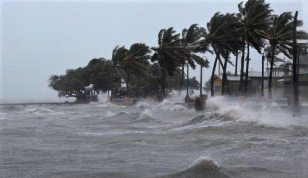 Prakiraan Cuaca Kepri Hari ini: Hujan Disertai Petir dan Gelombang Laut 2 Meter