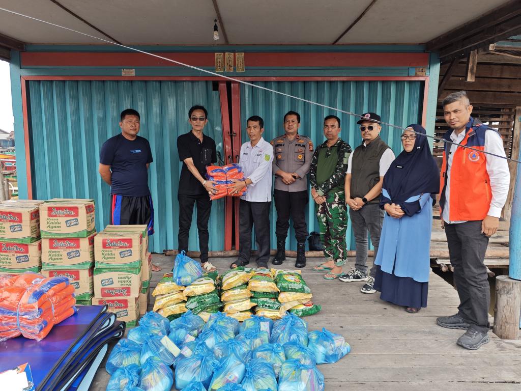 26 Rumah Terbakar, 16 Rusak Diterjang Puting Beliung, Pemkab Inhil Salurkan Bantuan
