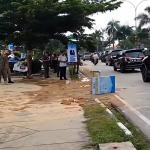 Ceceran Tanah Timbun di Jalan Sudirman Sebabkan Kecelakaan, Satpol PP Beri Teguran