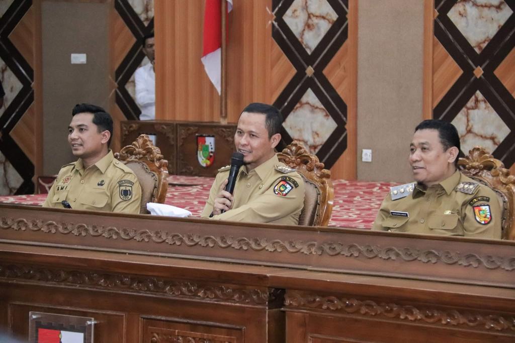 Wako Pekanbaru Dorong Dinas PUPR Normalisasi Sungai untuk Atasi Banjir