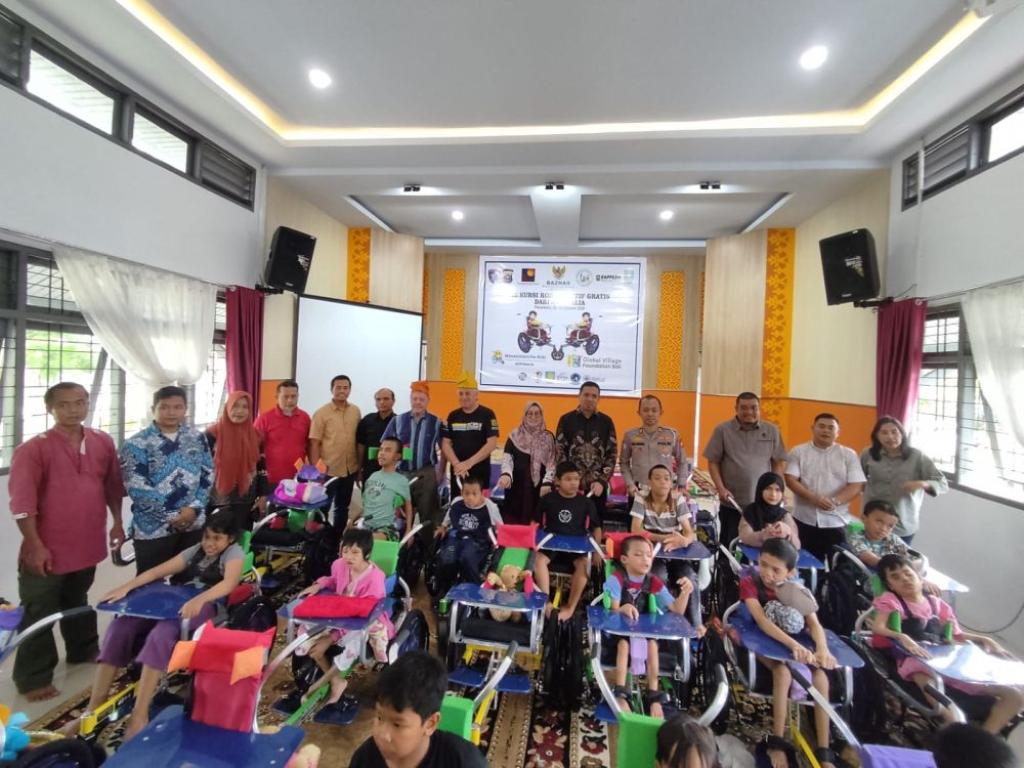 Dinsos Salurkan 40 Kursi Roda Adaptif Gratis untuk Anak Disabilitas di Riau