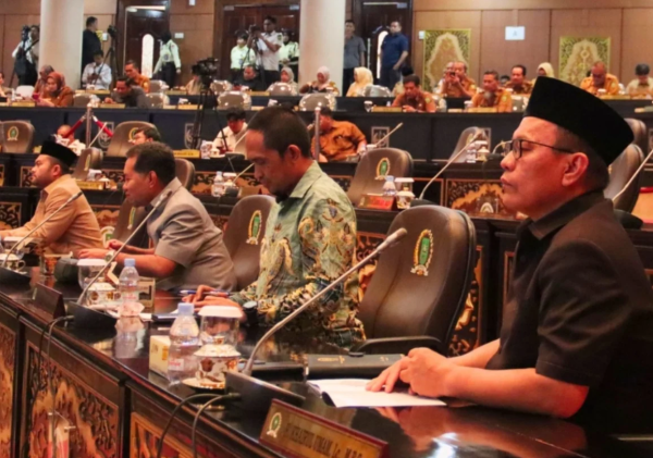 DPRD Riau Gelar Paripurna Jawaban Gubernur atas Pandangan Umum Fraksi terhadap Ranperda Pertanggungjawaban APBD 2024