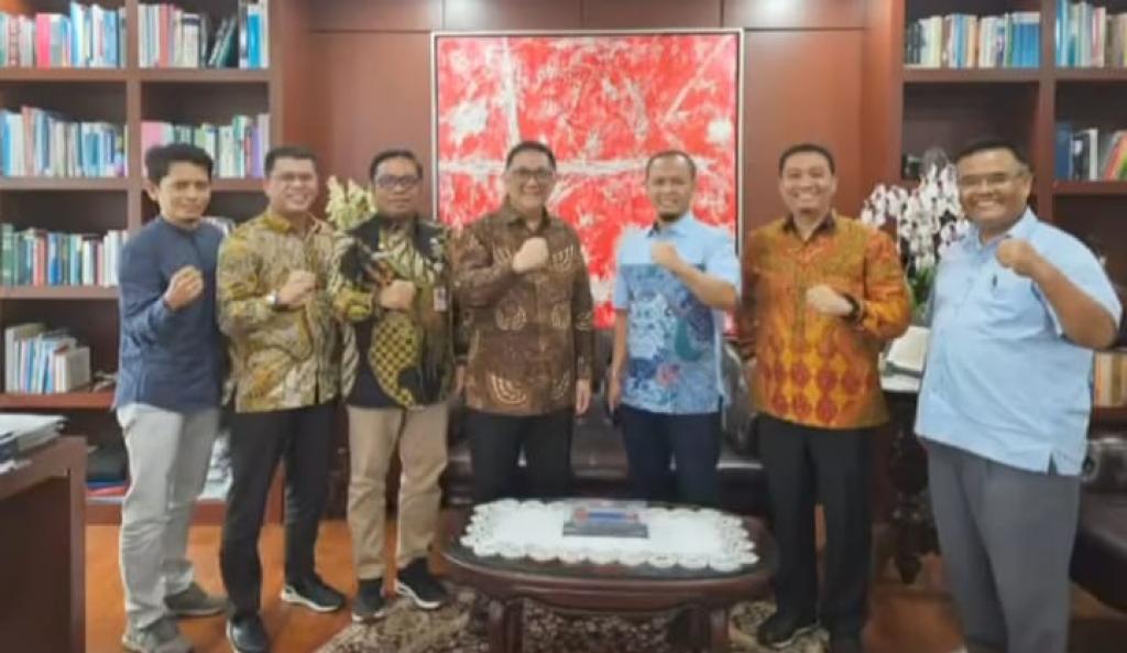 Sambangi Bappenas, Wako dan Wawako Terpilih Agung-Markarius Gerak Cepat Atasi Banjir Pekanbaru Sebelum Dilantik