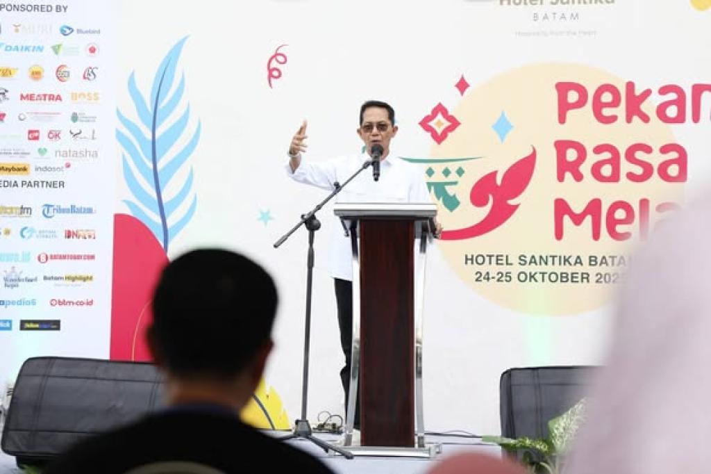 Hotel Santika Pecahkan Rekor MURI Masak 1.118 Porsi Asam Pedas Khas Melayu