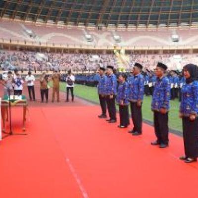 Lantik 5.884 PPPK, Gubernur Wahid Ingatkan Soal Integritas dan Kerja Keras