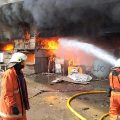 Disdamkarmat Batam Imbau Warga Waspadai Kebakaran di Musim Pancaroba