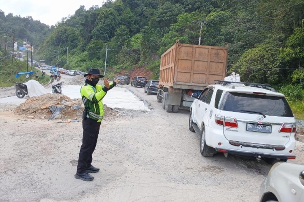 Lonjakan Arus Kendaraan Riau-Sumbar, Polres Kampar Identifikasi Titik Rawan Macet