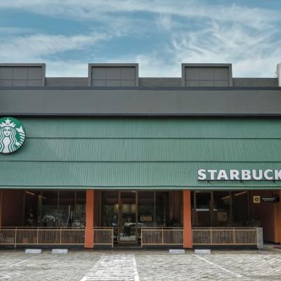 Biaya Operasional Naik, Starbucks Pangkas Ratusan Pegawai Korporat