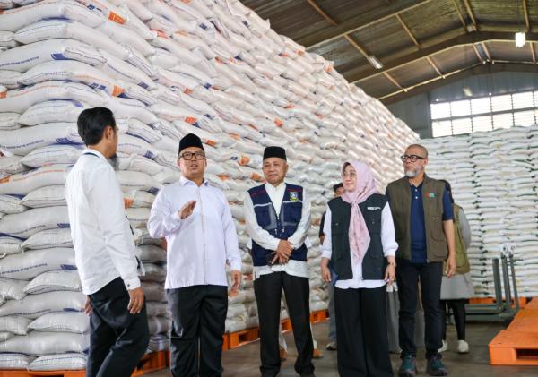 Wagub Nyanyang Pastikan Pelayaran Lancar dan Stok Beras Aman
