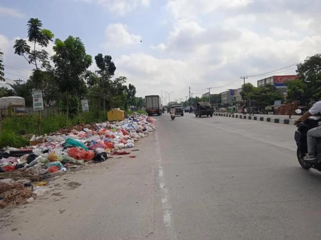 DLHK Pekanbaru Perketat Pengawasan, Angkutan Sampah Mandiri Terancam Disita