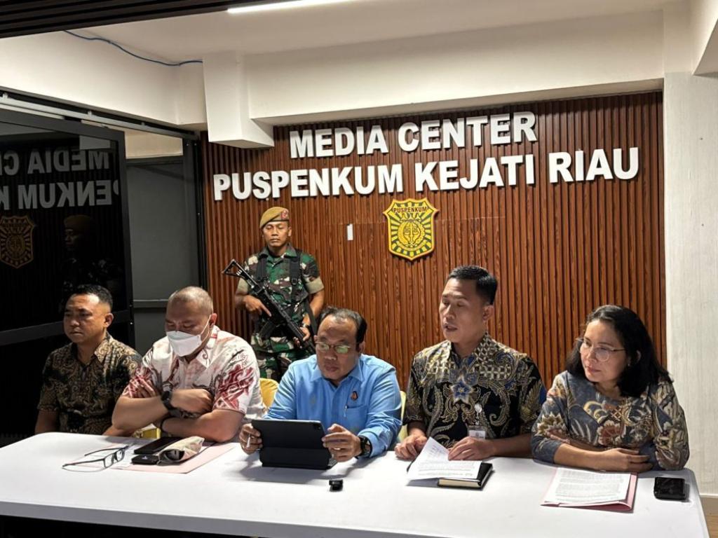 Kejari Inhu Tetapkan 9 Tersangka Korupsi di BPR Indra Arta