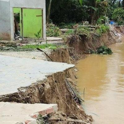 Ancaman Abrasi Sungai Kampar: Rumah, Jalan, dan Sekolah di Desa Gobah Terancam Hilang