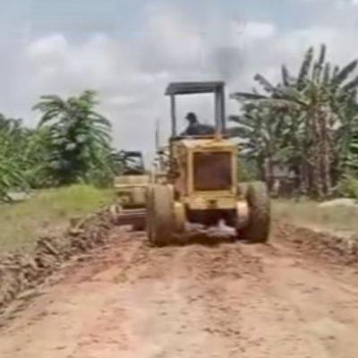 Dinas PUTR Rohil Kerahkan Alat Berat untuk Perbaikan Jalan Rusak di Suak Air Hitam