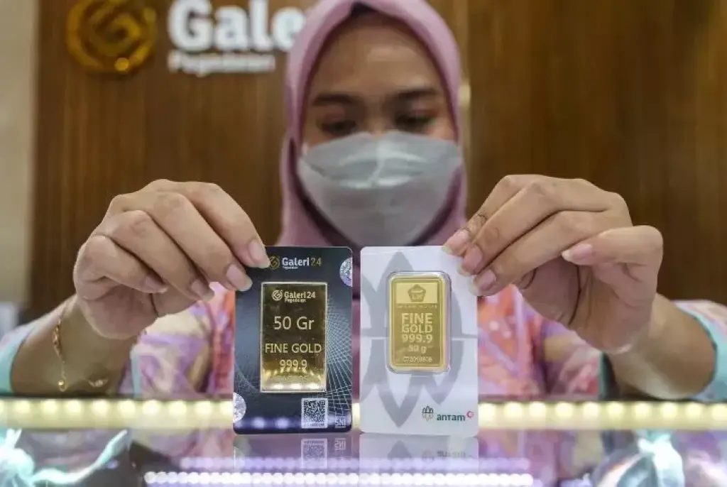 Harga Emas Antam Hari Ini Merosot Jadi Rp1,91 Juta per Gram