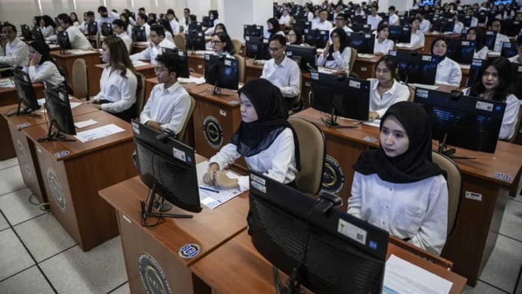 Proses Seleksi PPPK Tahap II Berlanjut, Pemprov Riau Pastikan Gaji Honorer Tetap Cair