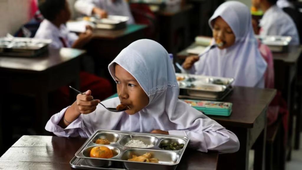 Program Makan Siang Gratis Mulai Dilaksanakan di Pekanbaru, Baru Jangkau 3.010 Siswa
