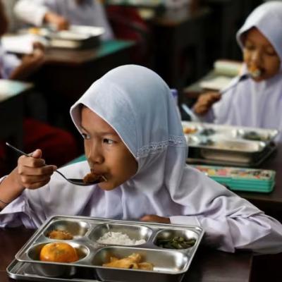 Program Makan Siang Gratis Mulai Dilaksanakan di Pekanbaru, Baru Jangkau 3.010 Siswa