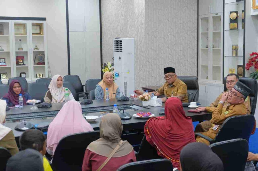 Dikabarkan akan Ditutup, Wali Kota Lis Pastikan SDN 001 Tanjungpinang Barat Tetap Laksanakan Kegiatan Belajar