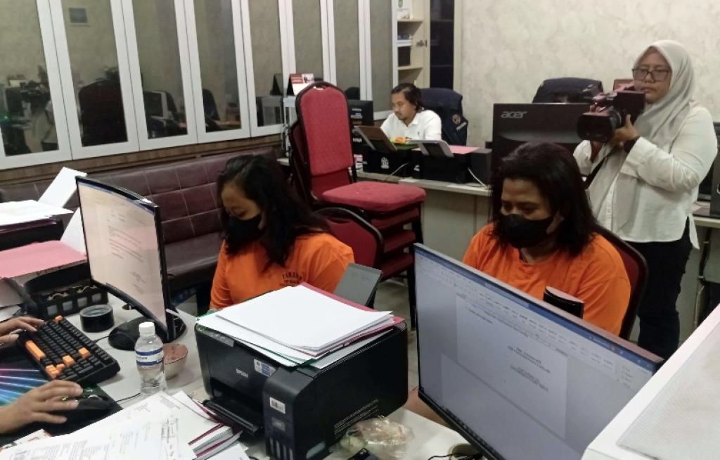 Polisi Amankan Dua Wanita Terduga Pelaku Penipuan Lowongan Kerja di Batam