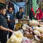 Sidak Polresta Pekanbaru: Tidak Ada Penyimpangan Distribusi Minyak Goreng di Pasar Rumbai