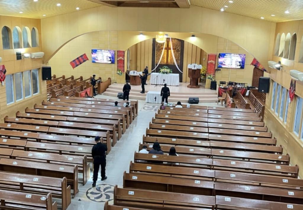 Jelang Perayaan Paskah Tahun 2025, Satuan Brimob Polda Riau Sterilisasi Gereja HKBP Sukajadi