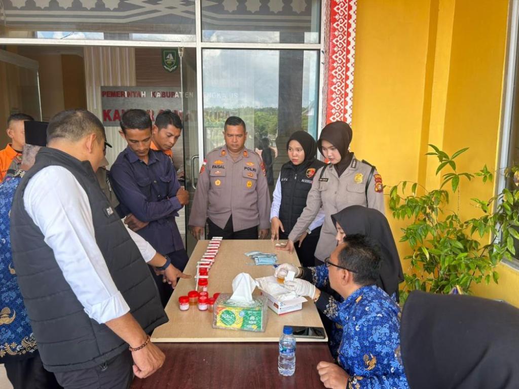 Puluhan ASN dan PPPK di Rupat Dites Urin Secara Mendadak