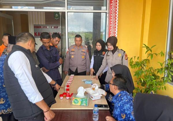 Puluhan ASN dan PPPK di Rupat Dites Urin Secara Mendadak